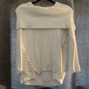 New York white loose turtle neck long sleeve